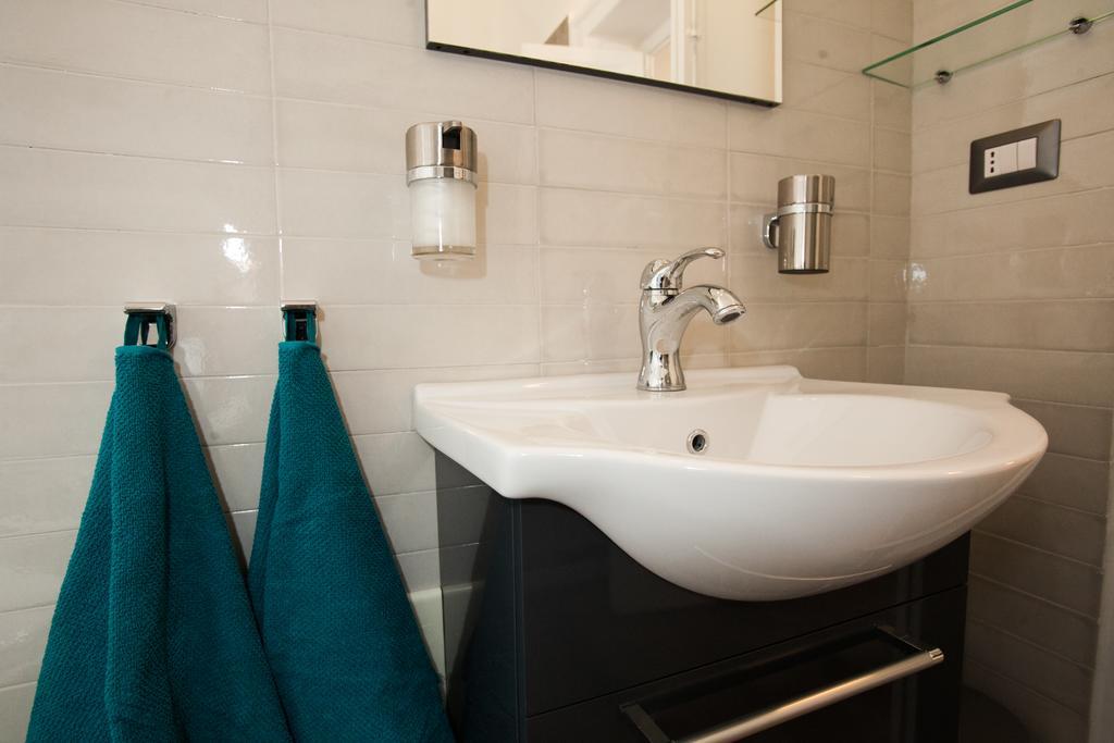 Apartment Largo Donnaregina Naples